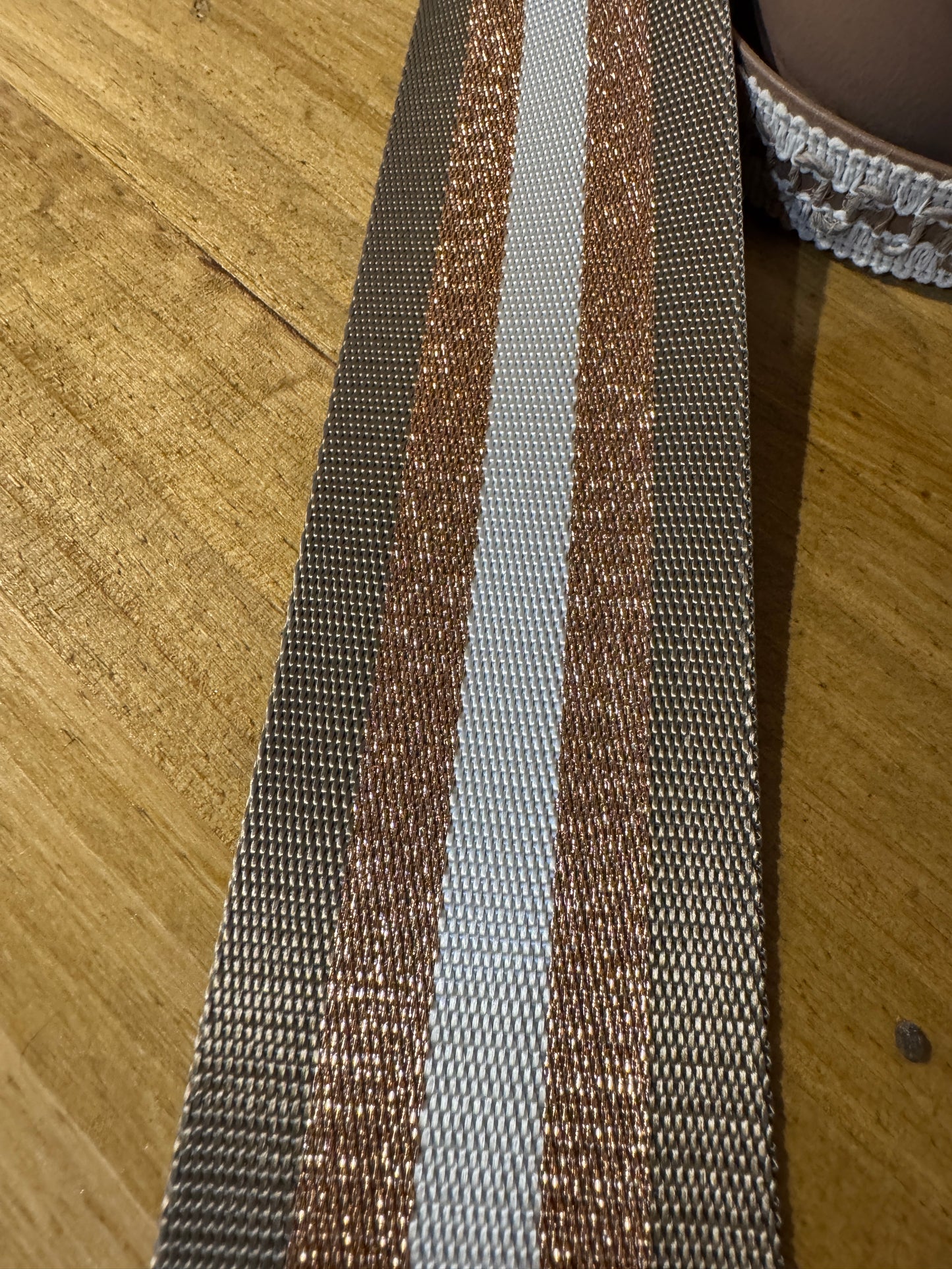 Tracolla in cotone e nylon, ottone, h 5cm lunghezza 125cm