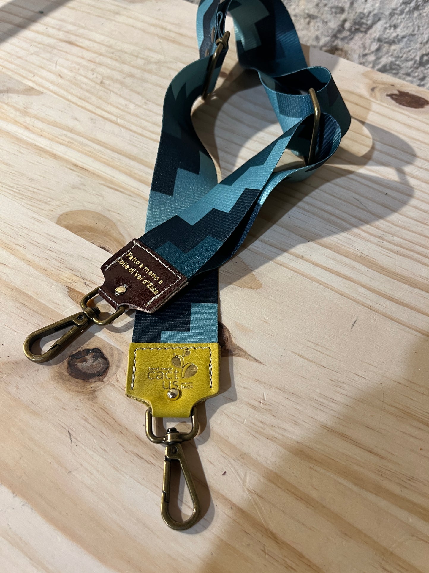 TRACOLLA IN TESSUTO, FINITURE IN OTTONE LARGHEZZA 5 CM