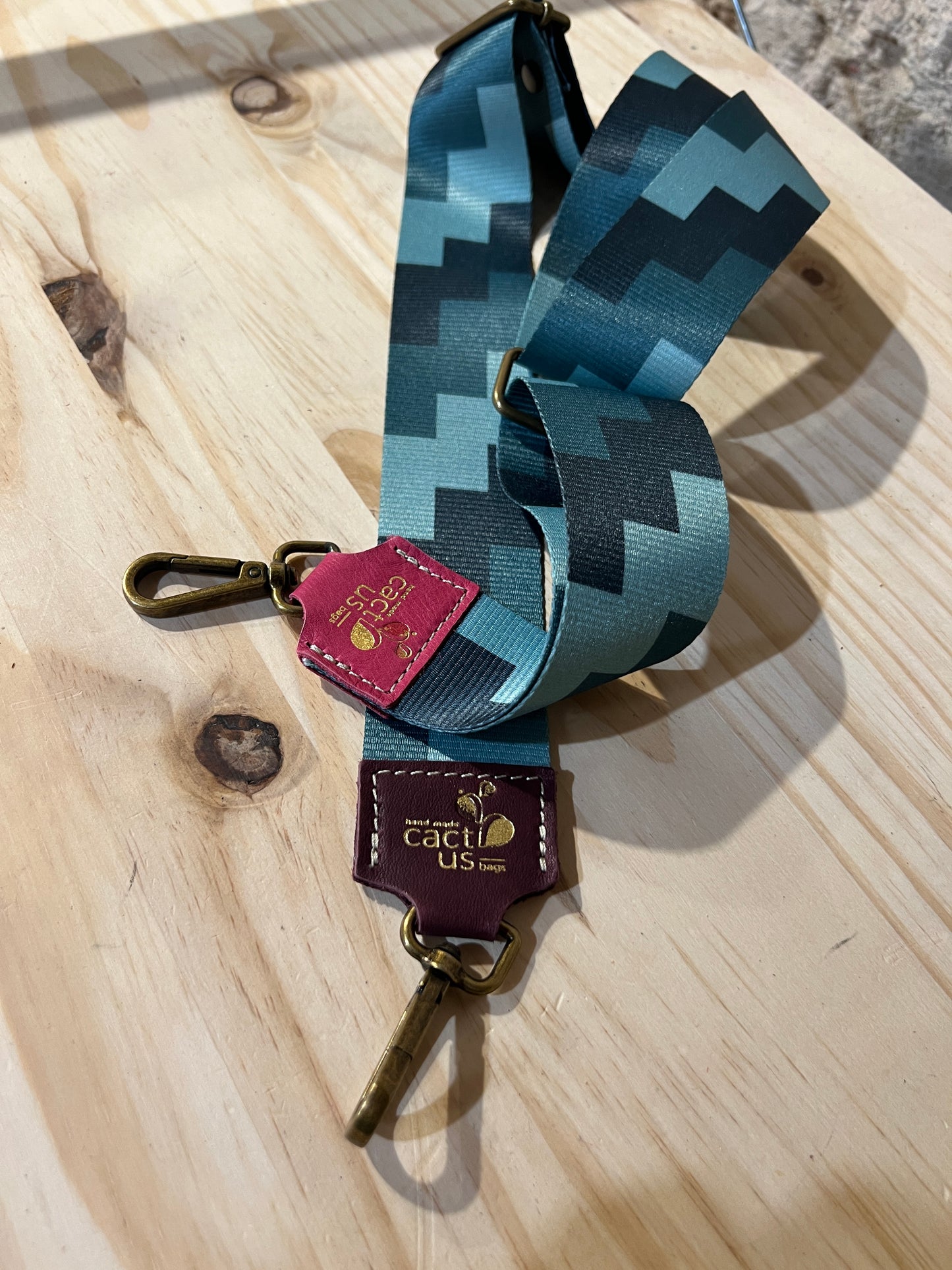 TRACOLLA IN TESSUTO, FINITURE IN OTTONE LARGHEZZA 5 CM