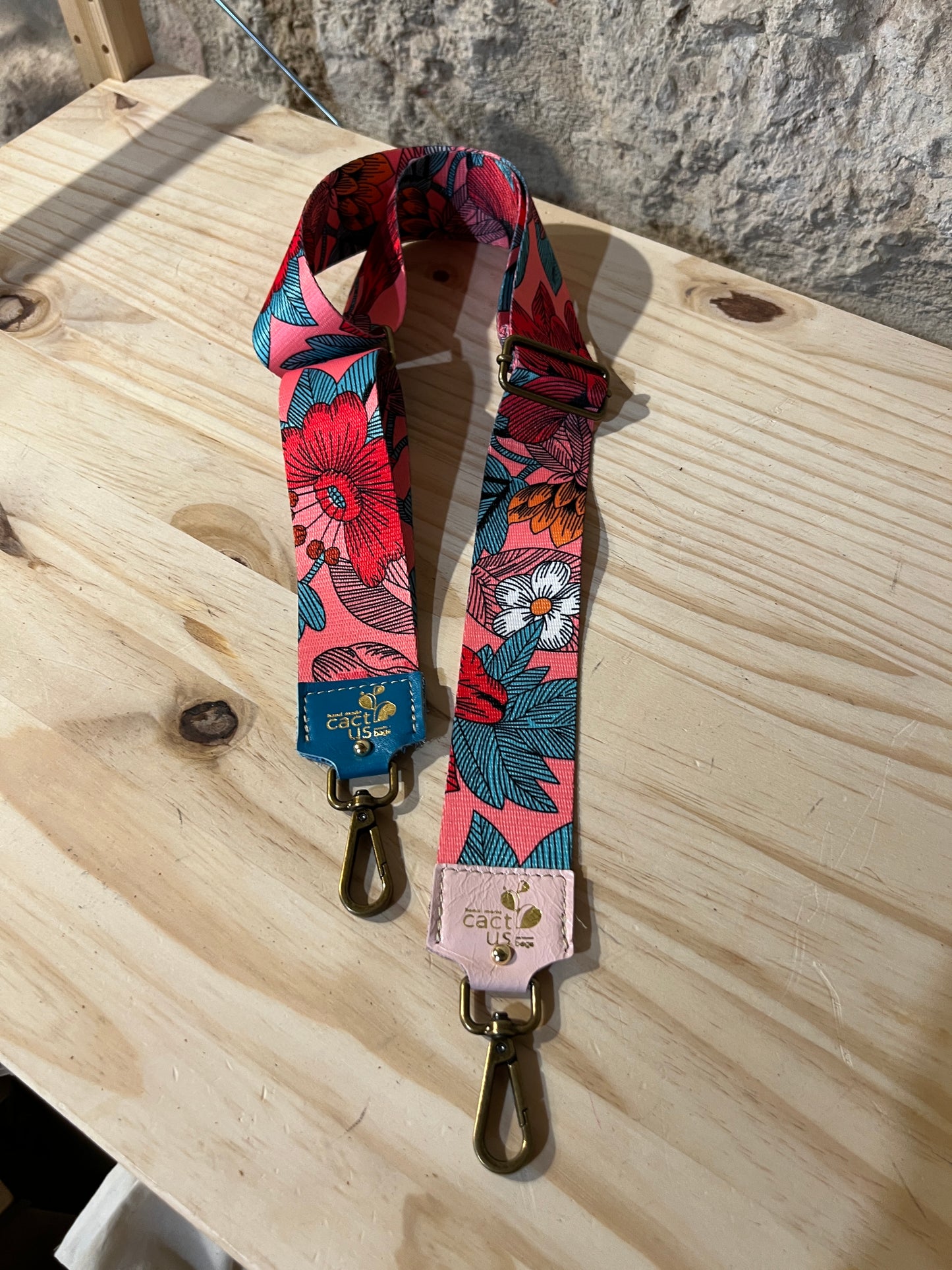 TRACOLLA IN TESSUTO, FINITURE IN OTTONE LARGHEZZA 5 CM