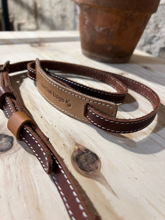 TRACOLLA IN PELLE accessori in Ottone