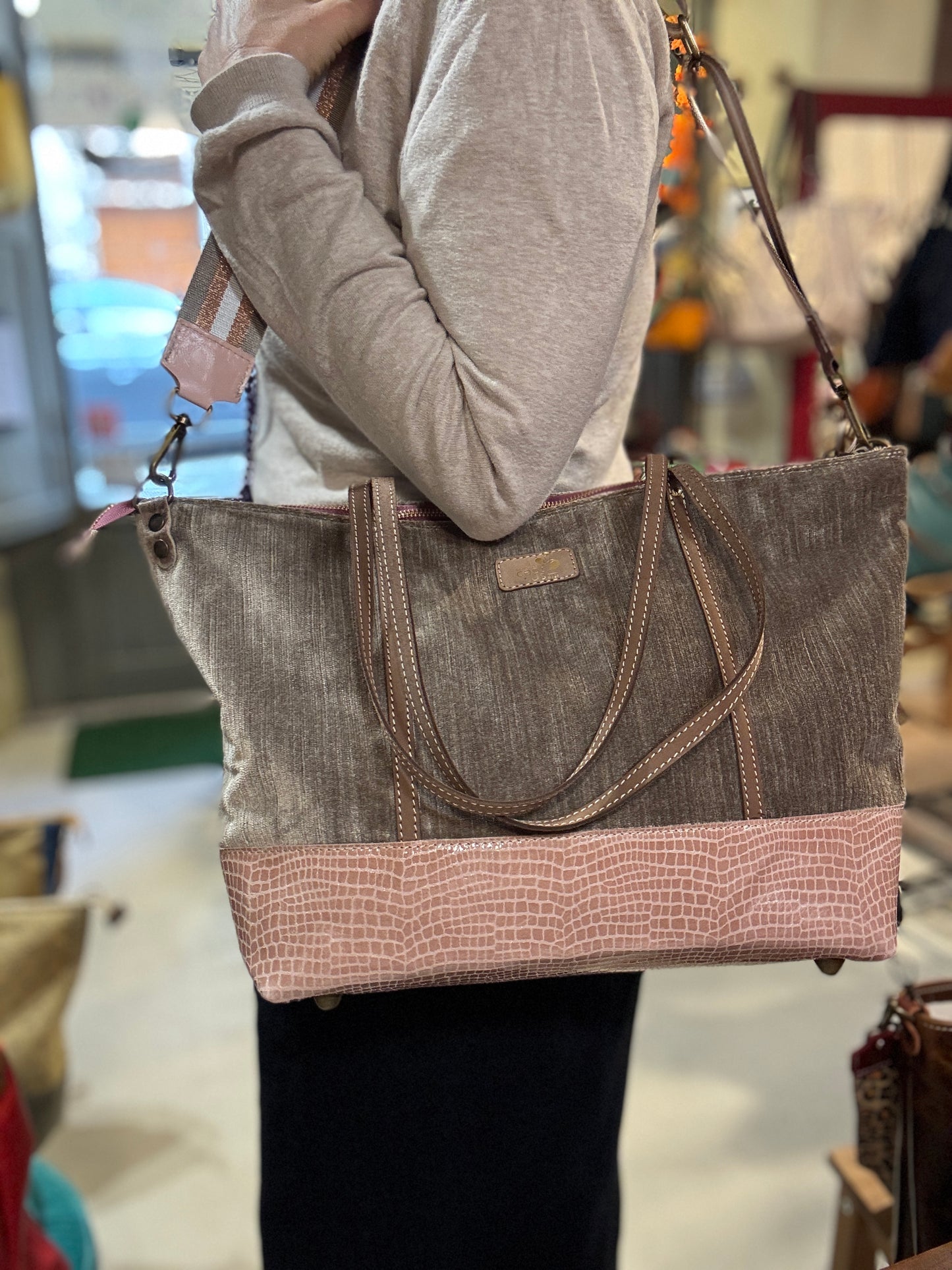 NUOVA ORBEA PELLE E TESSUTO