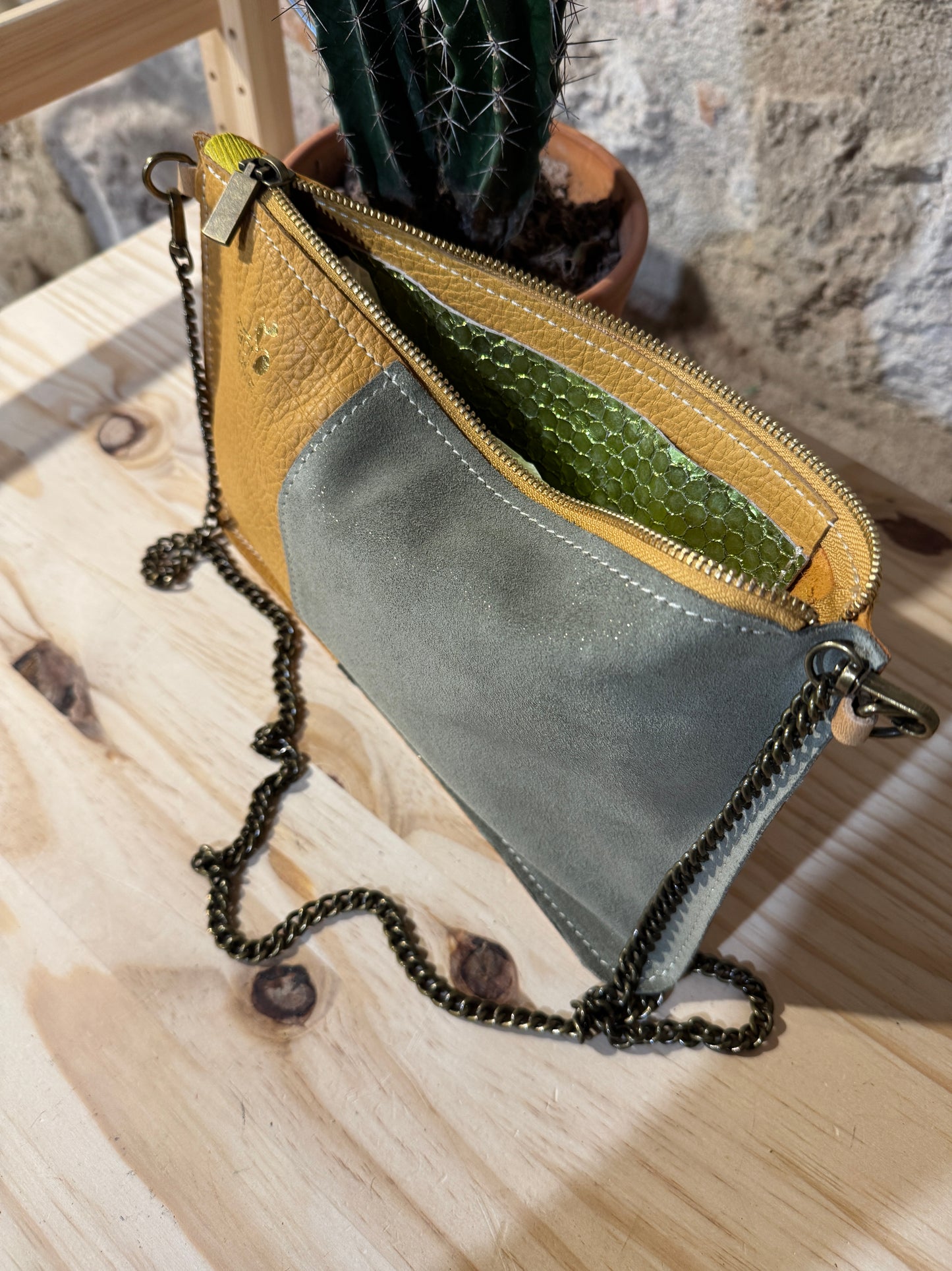 YUCCA NUOVA COLLEZIONE