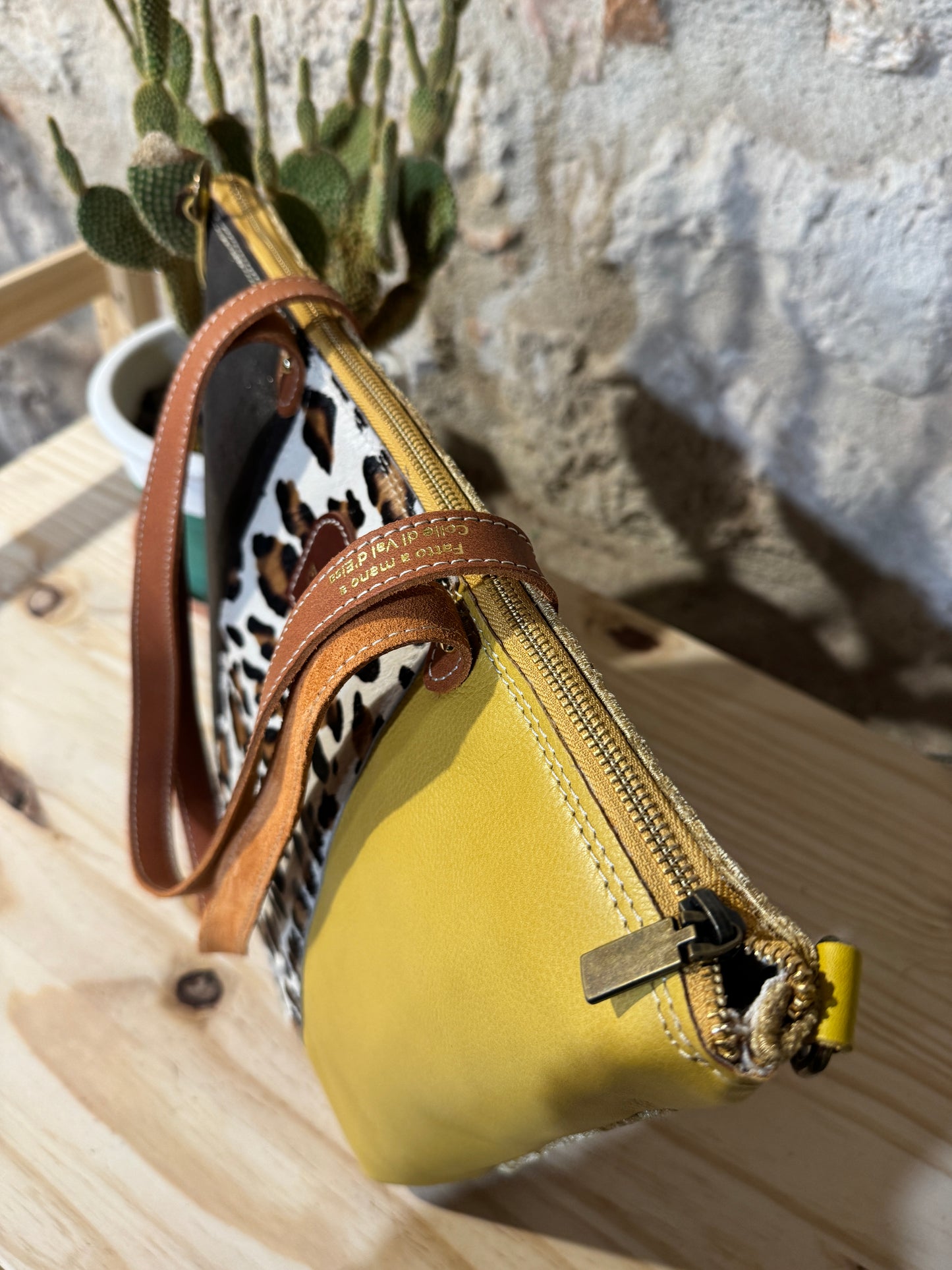 NUOVA LOBIVIA in Cavallino