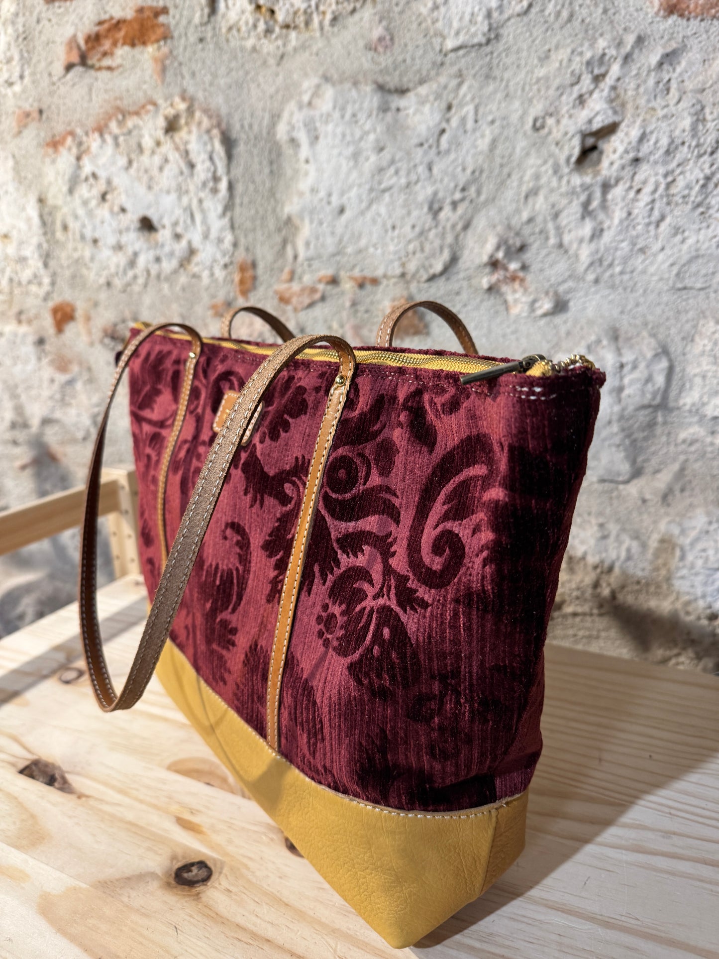 NUOVA ORBEA PELLE E TESSUTO