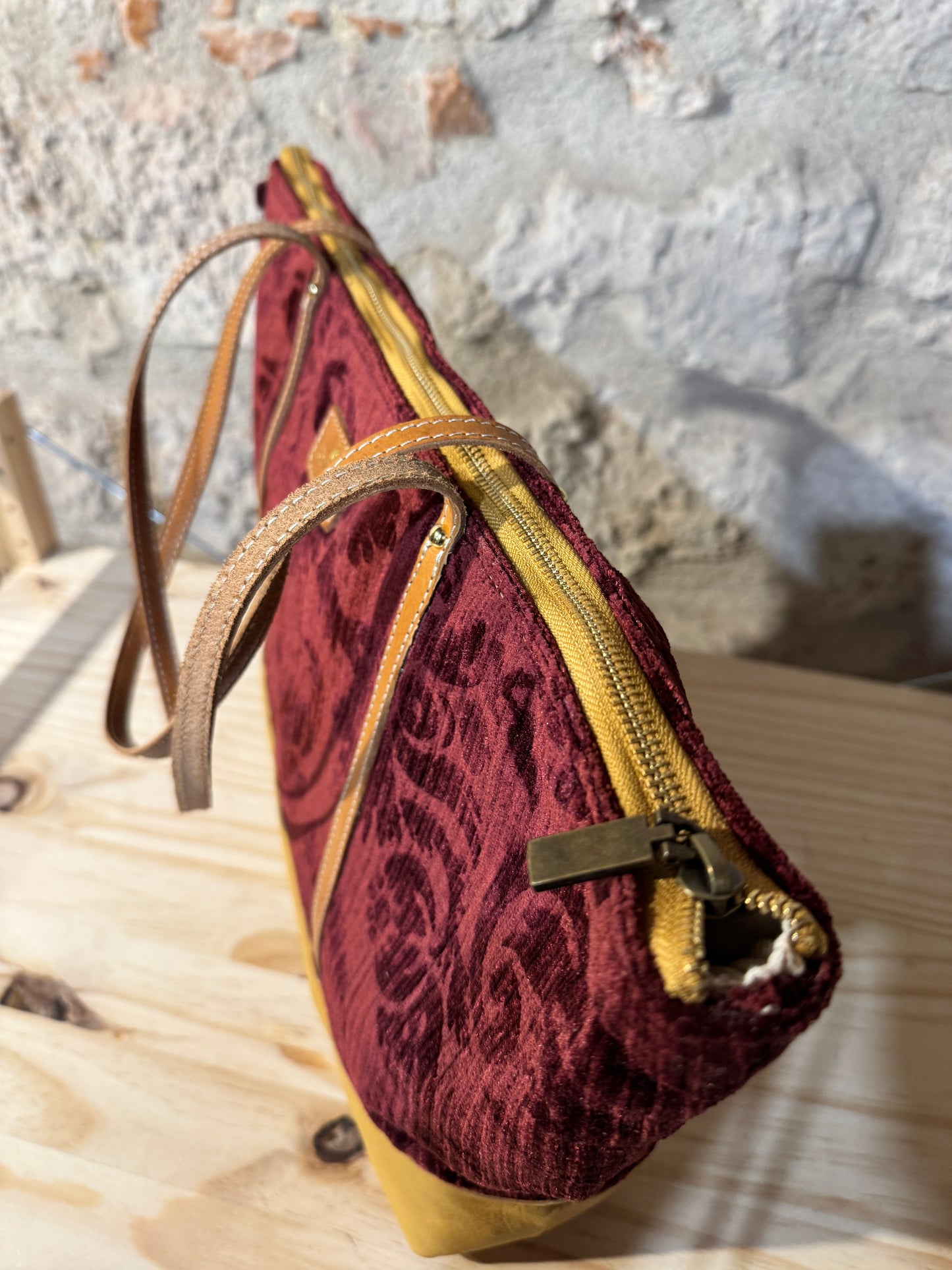 NUOVA ORBEA PELLE E TESSUTO