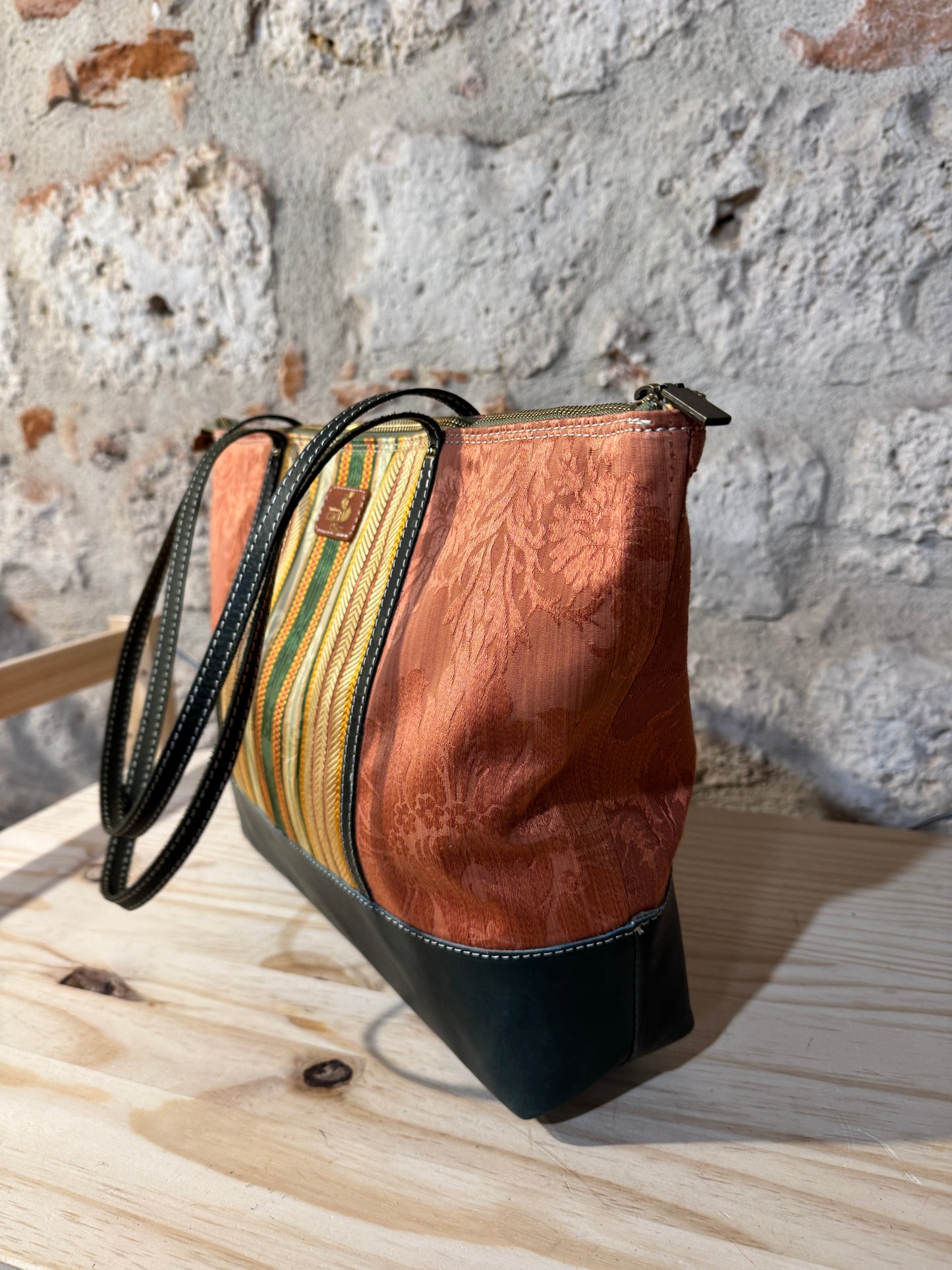 NUOVA ORBEA PELLE E TESSUTO