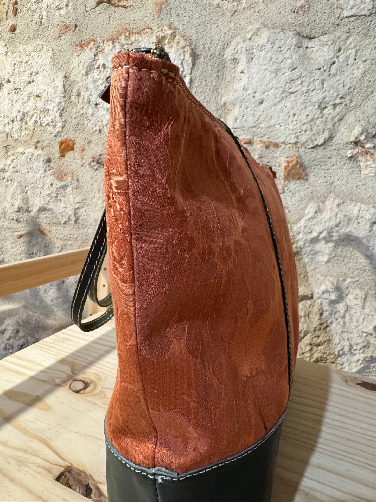 NUOVA ORBEA PELLE E TESSUTO