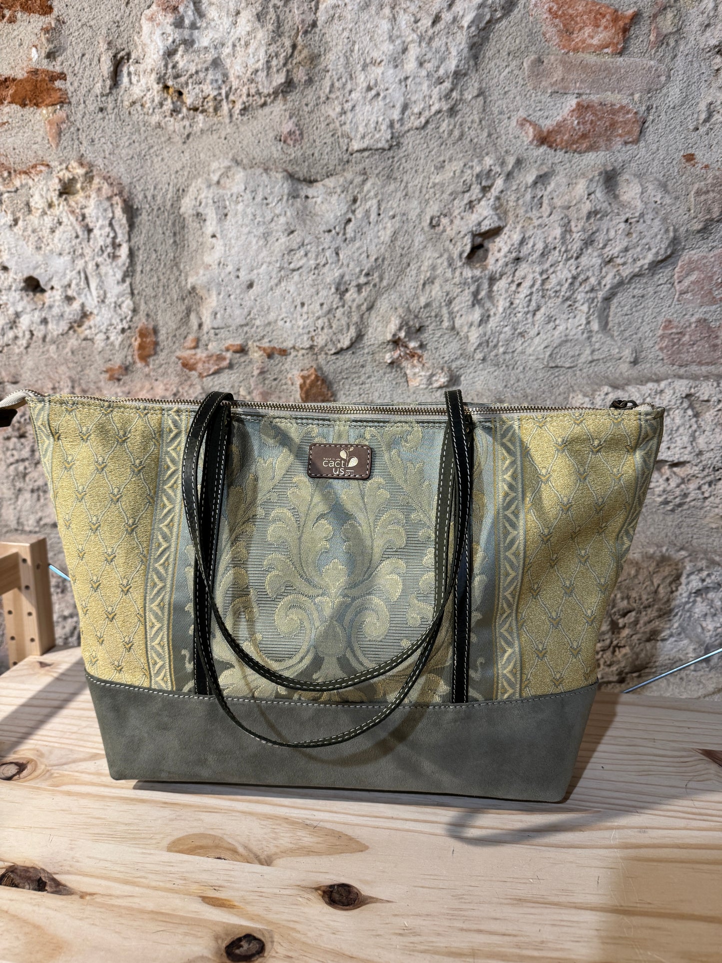 NUOVA ORBEA PELLE E TESSUTO