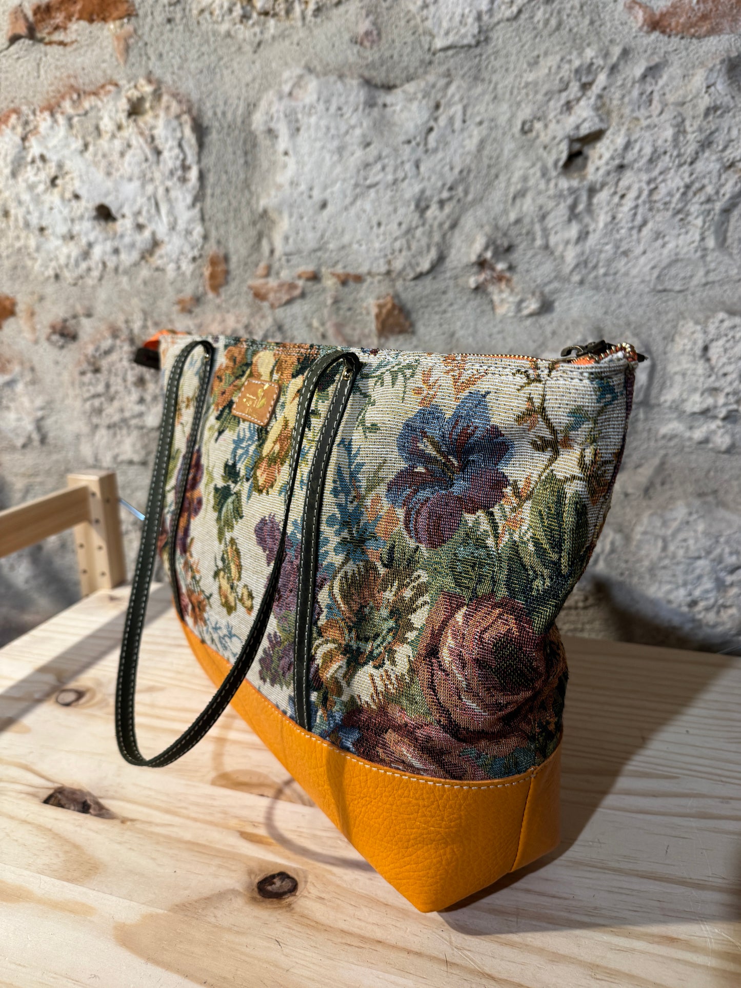 NUOVA ORBEA PELLE E TESSUTO