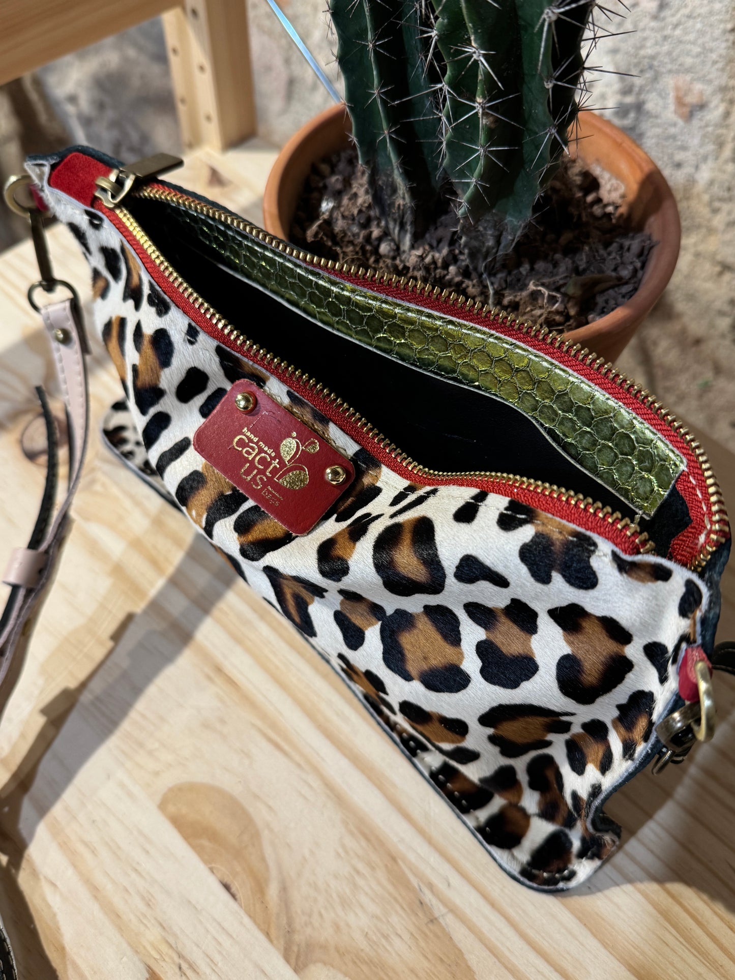 YUCCA NUOVA COLLEZIONE in CAVALLINO